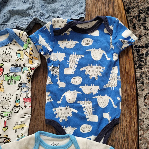 Bundle/Lot of Boy's Clothes Size Infant Boy's 3 Months - Picture 4 of 8